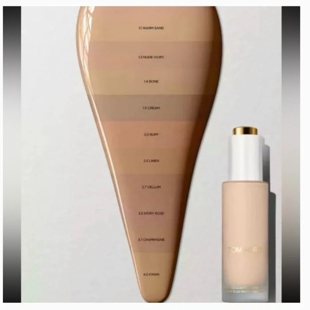 Tom Ford Soleil Flawless Glow Foundation SPF30 WARM SAND 1.1